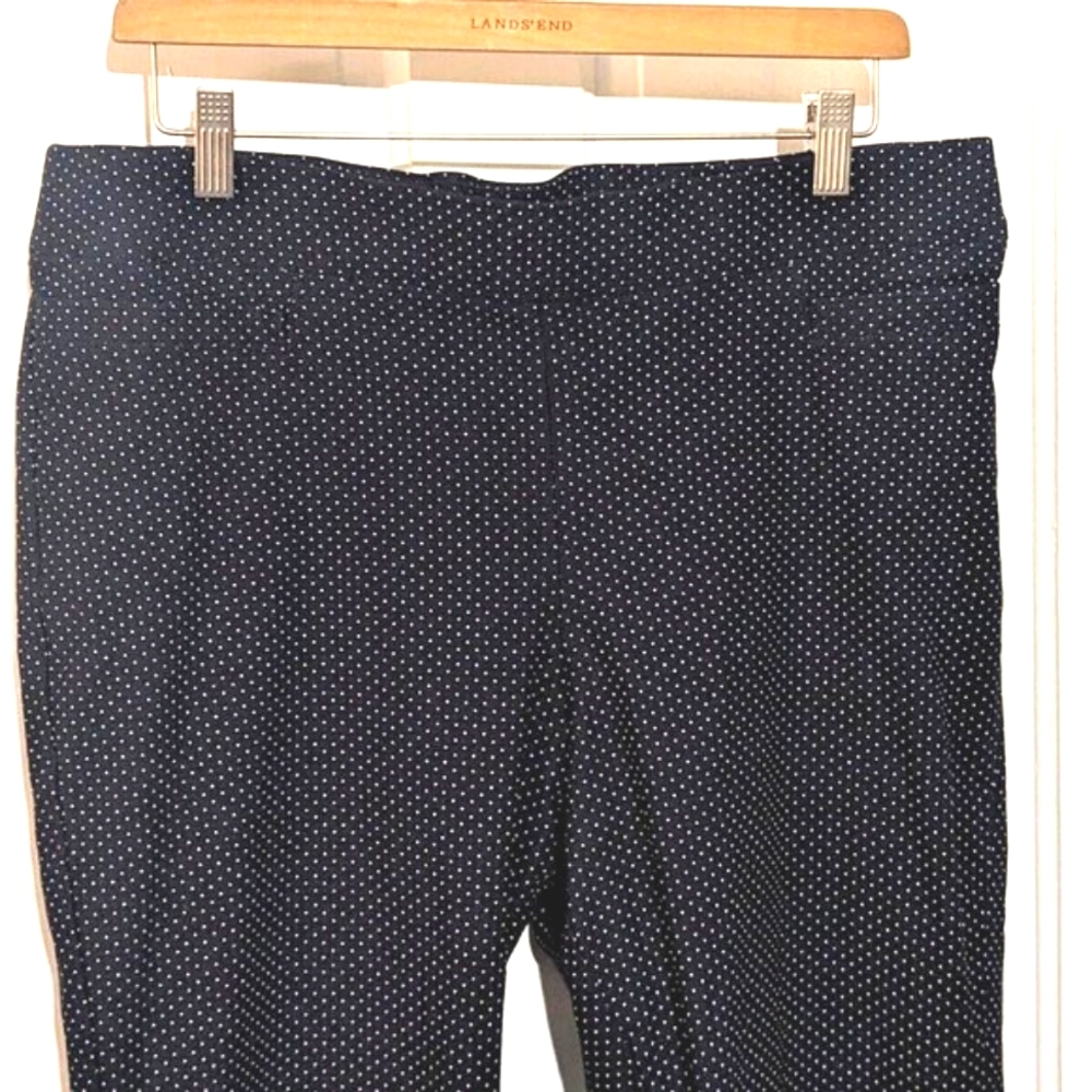 Women’s Navy Polka Dot Capri Pants ~Briggs New York Petite  16P